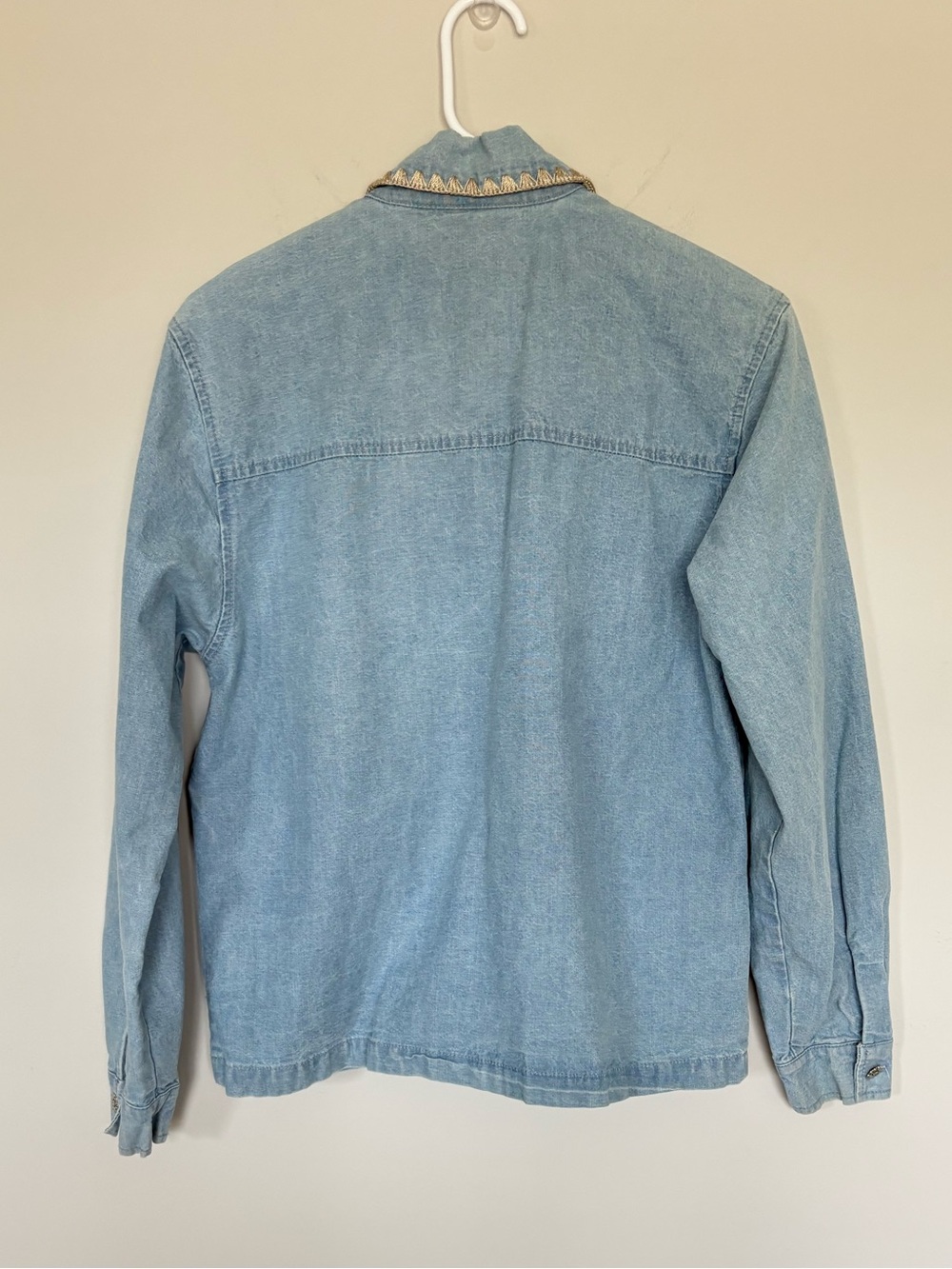 Christopher & Banks Light Wash Embroidered Collar Denim Jacket Size S - Picture 4 of 9